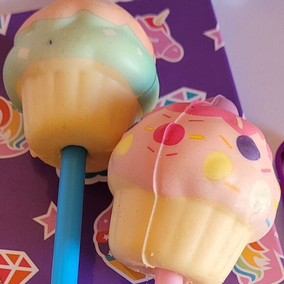 🔥Unicorn 🦄Treat Set door notebook cupcake pens Lolipop necklace NWOT - Picture 6 of 11